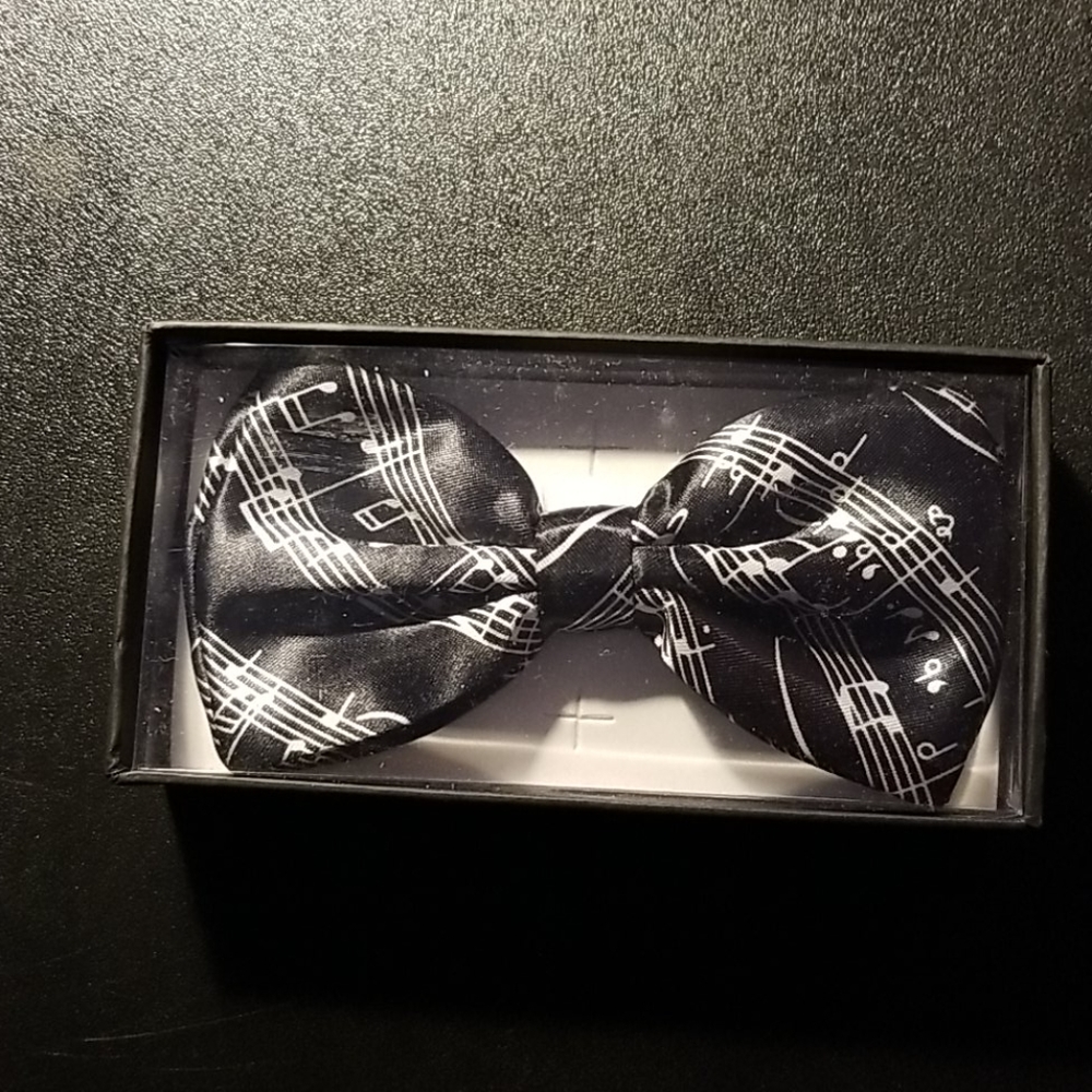 NWT Black with white sheet music bow tie